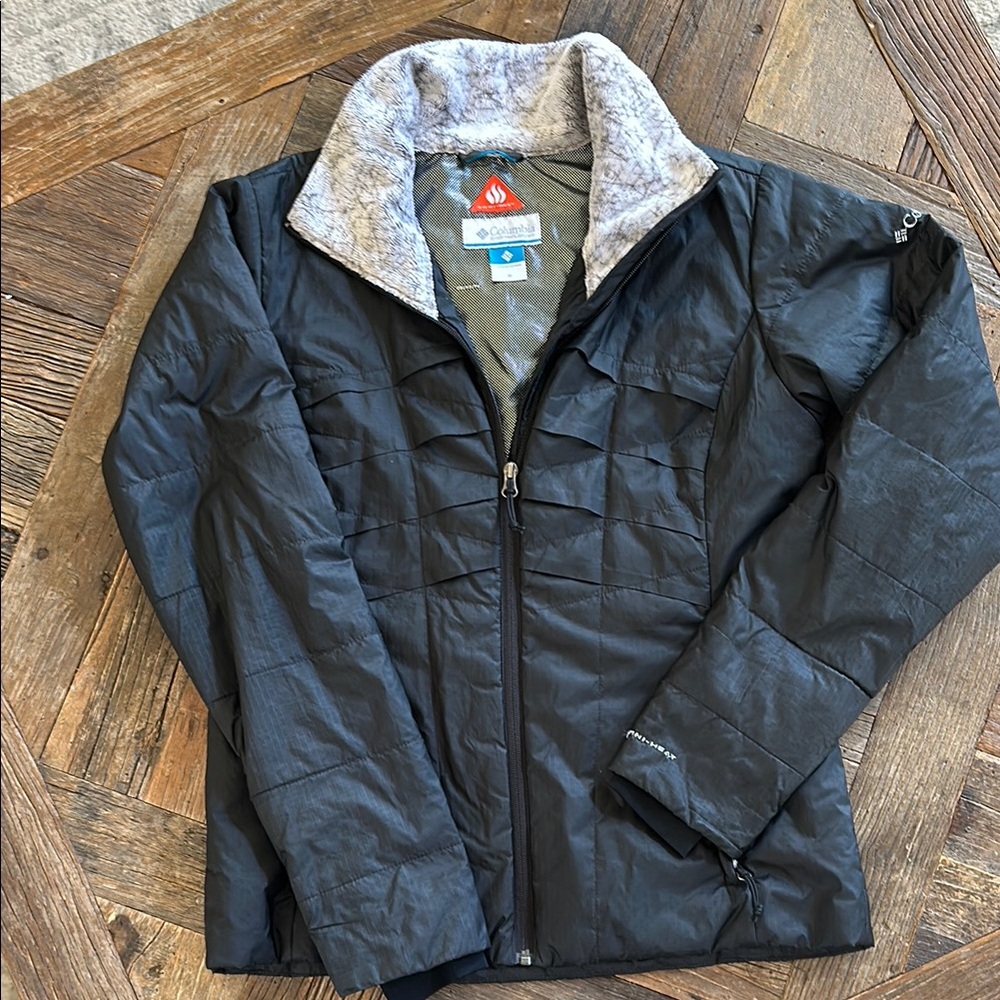 Columbia Black Quilted Jacket SIZE M